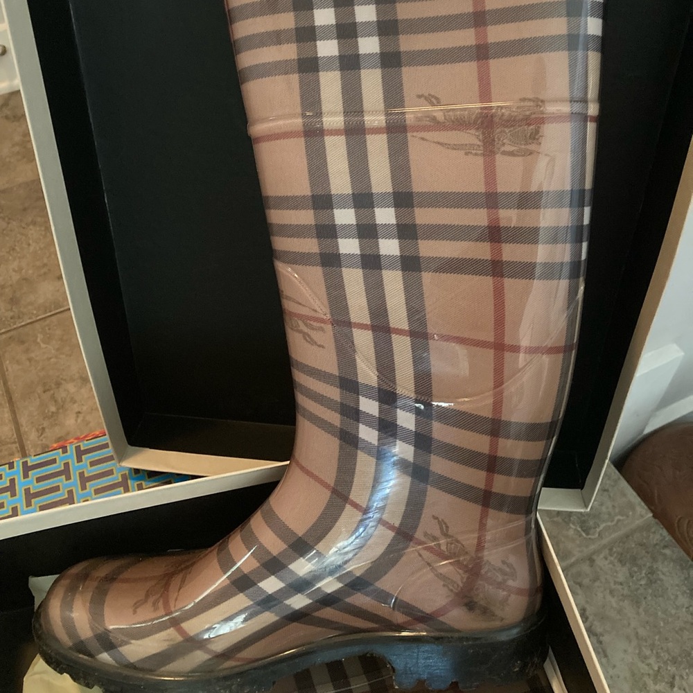 Classic Burberry rain boots